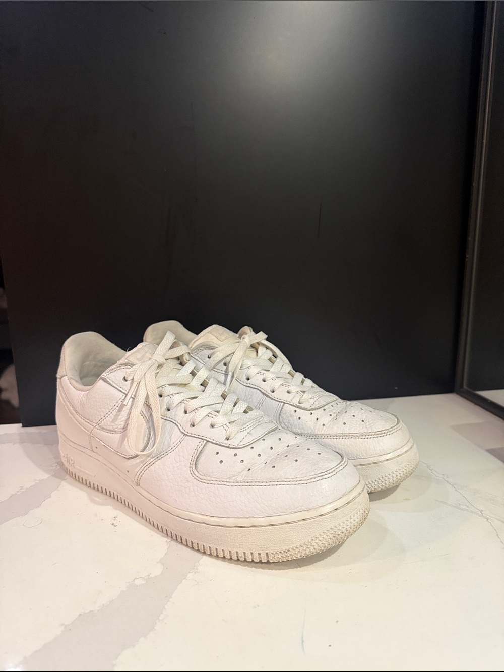 Men's Nike af1 Low-Top White Leather Sneakers